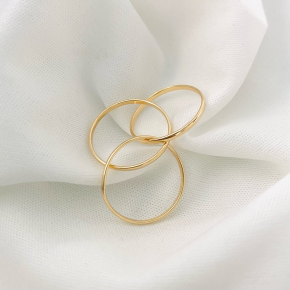 Trinity Ring - Picture 8 of 11